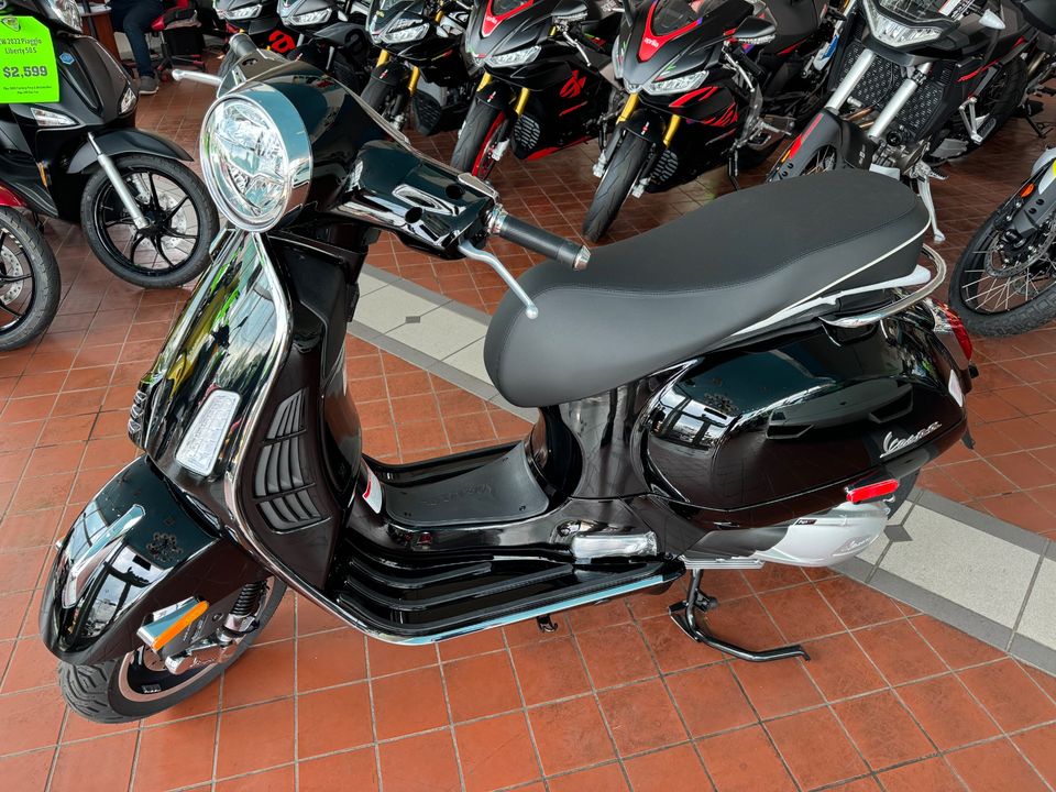 2024 VESPA GTS 300 Super