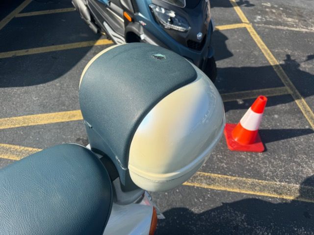 2003 VESPA ET2