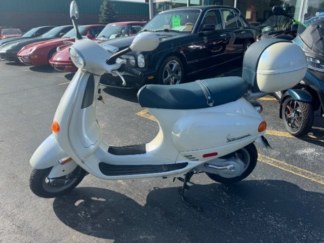 2003 VESPA ET2