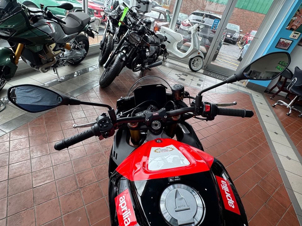 2024 APRILIA Tuono V4 Factory