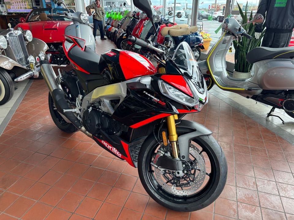 2024 APRILIA Tuono V4 Factory