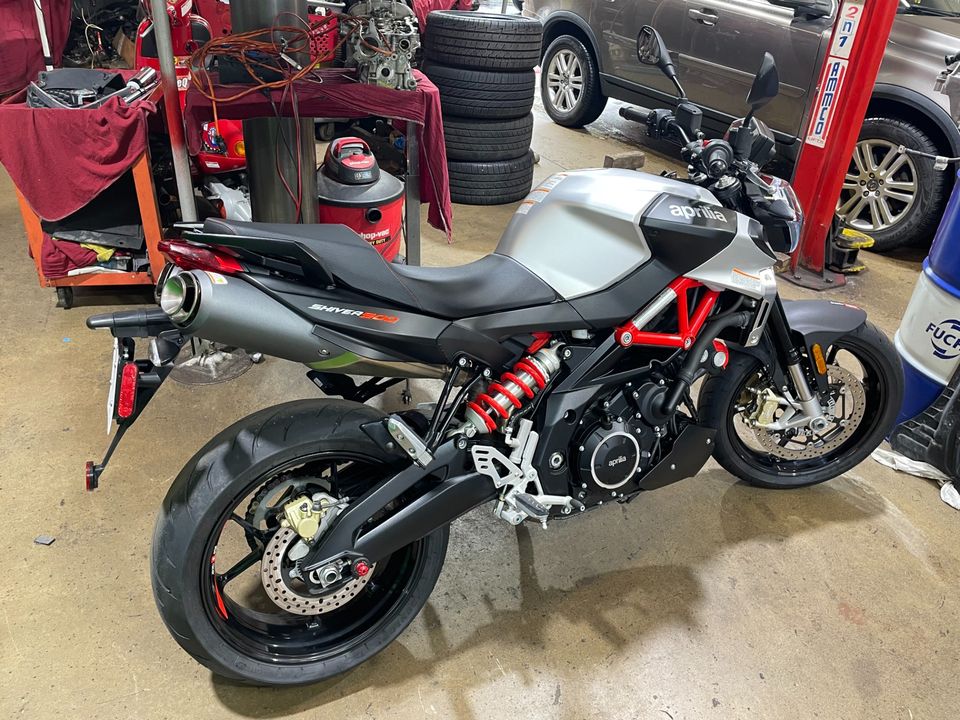 2018 APRILIA Shiver 900