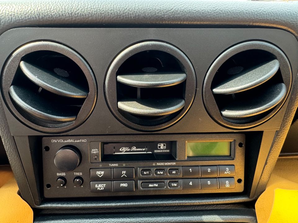 1991 Alfa Romeo Spider