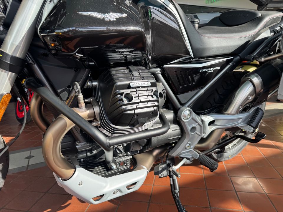2022 MOTO GUZZI V85 TT Guardia dOnore E5