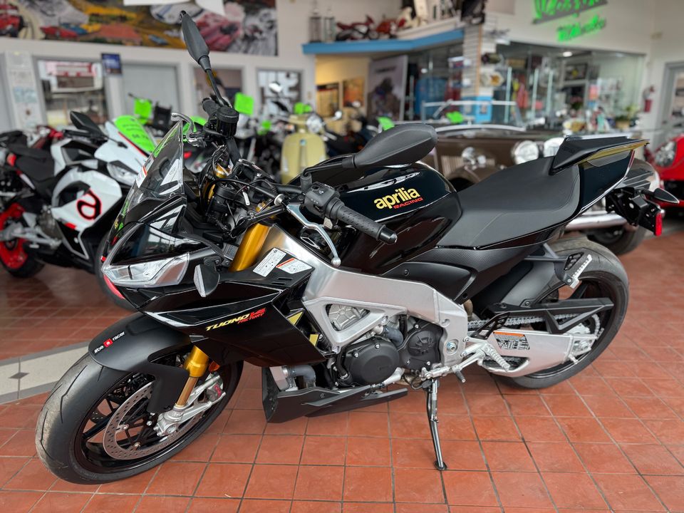 2022 APRILIA Tuono V4 1100 Factory