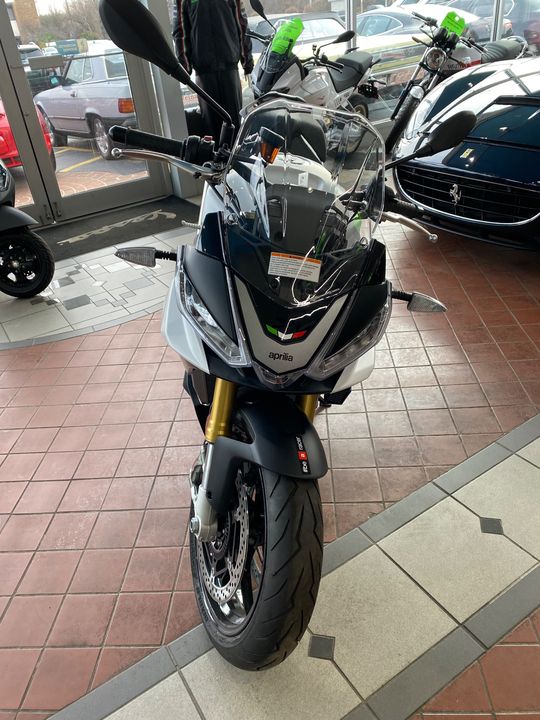 2022 APRILIA Tuono V4 1100