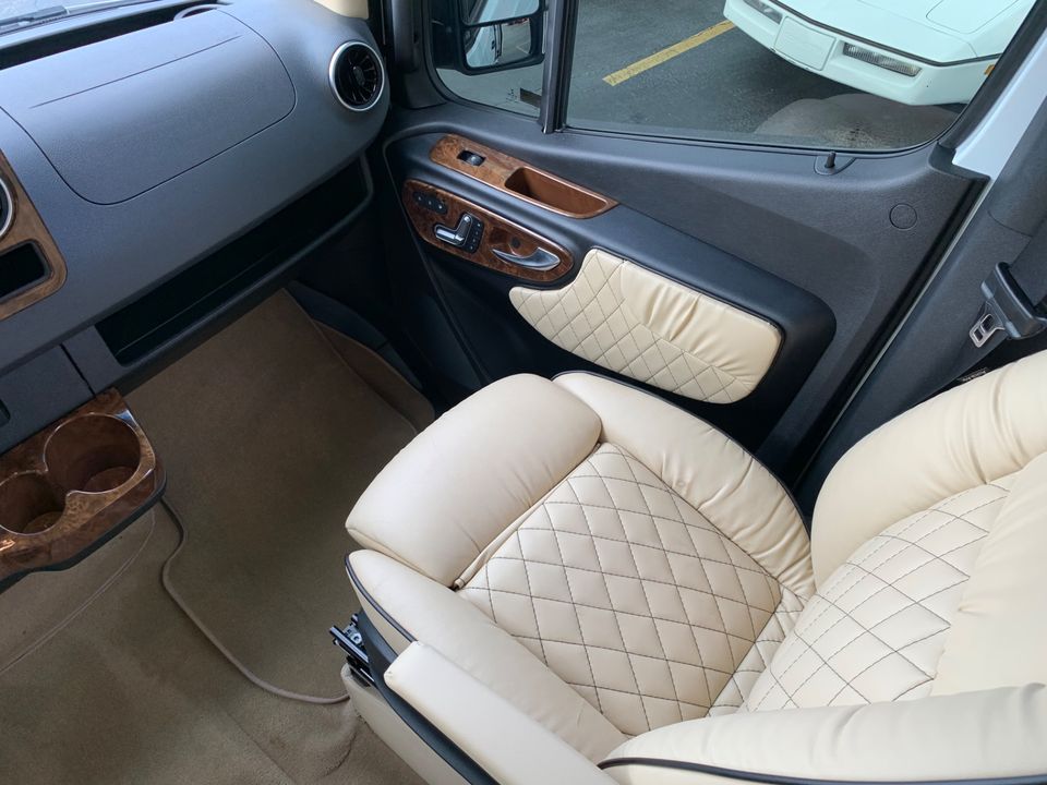 2020 Mercedes-Benz Sprinter 2500 w/Ultimate Toys 144 Commuter PKG
