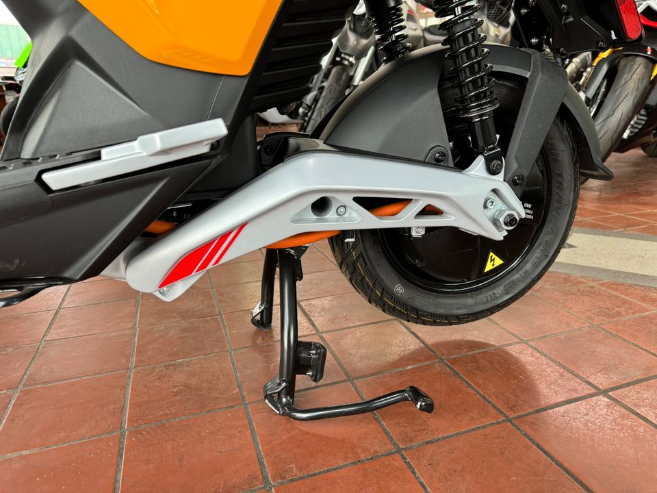 2022 PIAGGIO 1 ACTIVE ELECTRIC