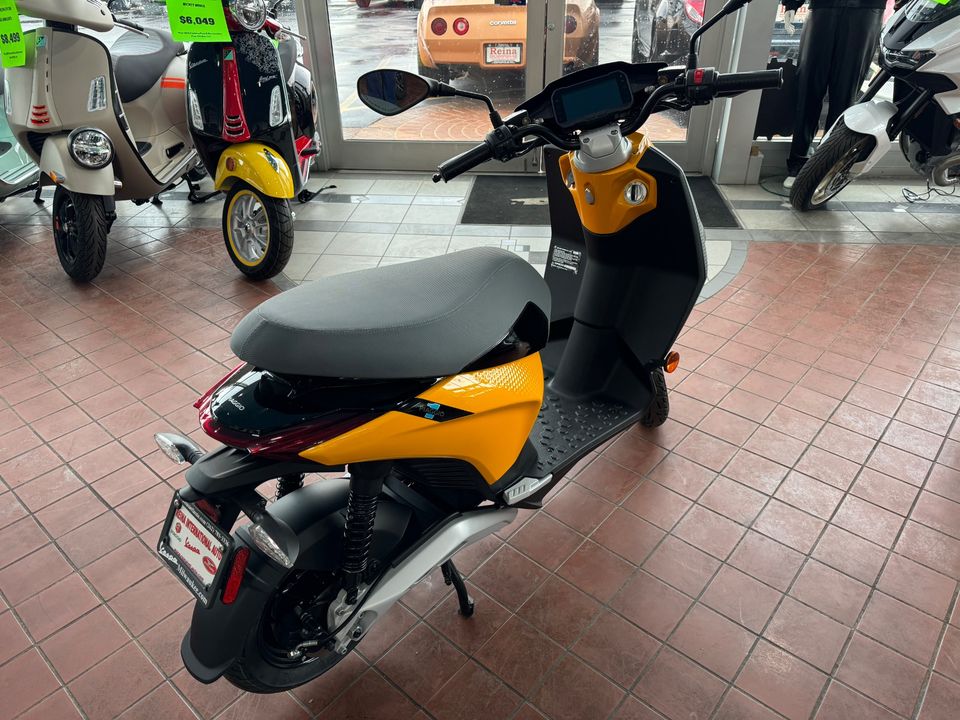 2022 PIAGGIO 1 ACTIVE ELECTRIC