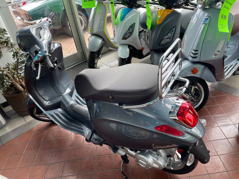 2023 VESPA Primavera 50