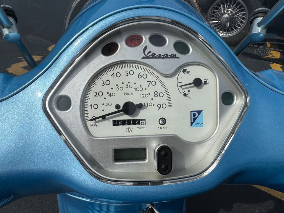 2006 VESPA LX 150