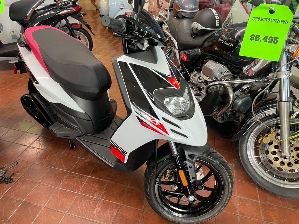 2017 APRILIA SR 50