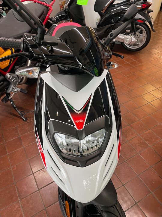 2017 APRILIA SR 50