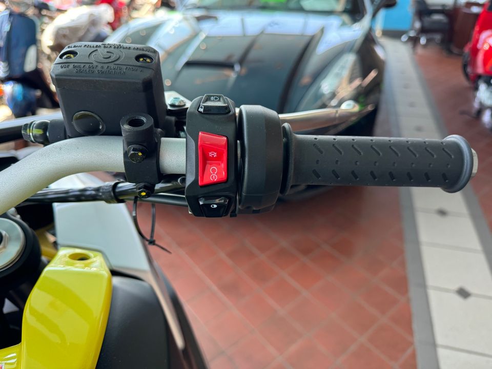 2023 APRILIA TUAREG 660