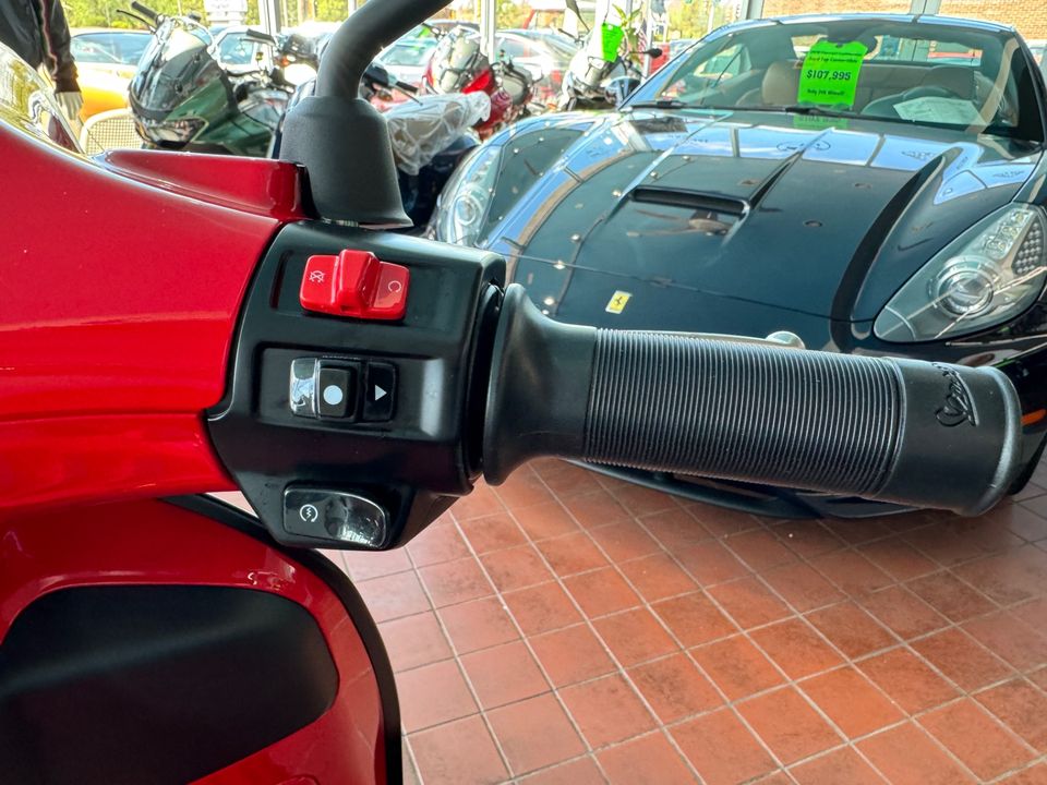 2024 Vespa Sprint 50 S