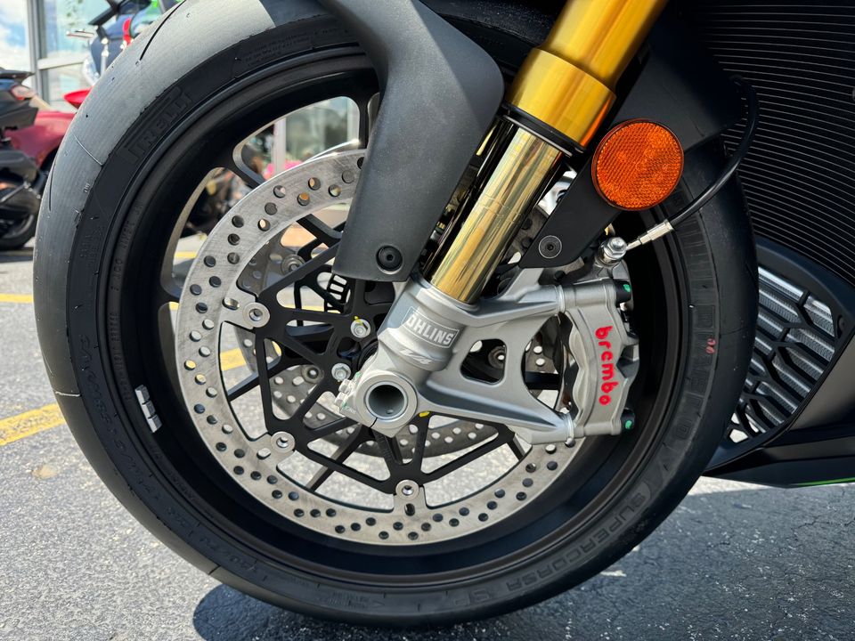 2024 APRILIA RSV4