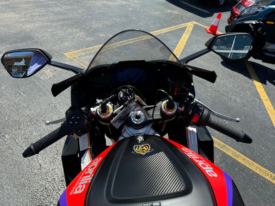 2024 APRILIA RSV4