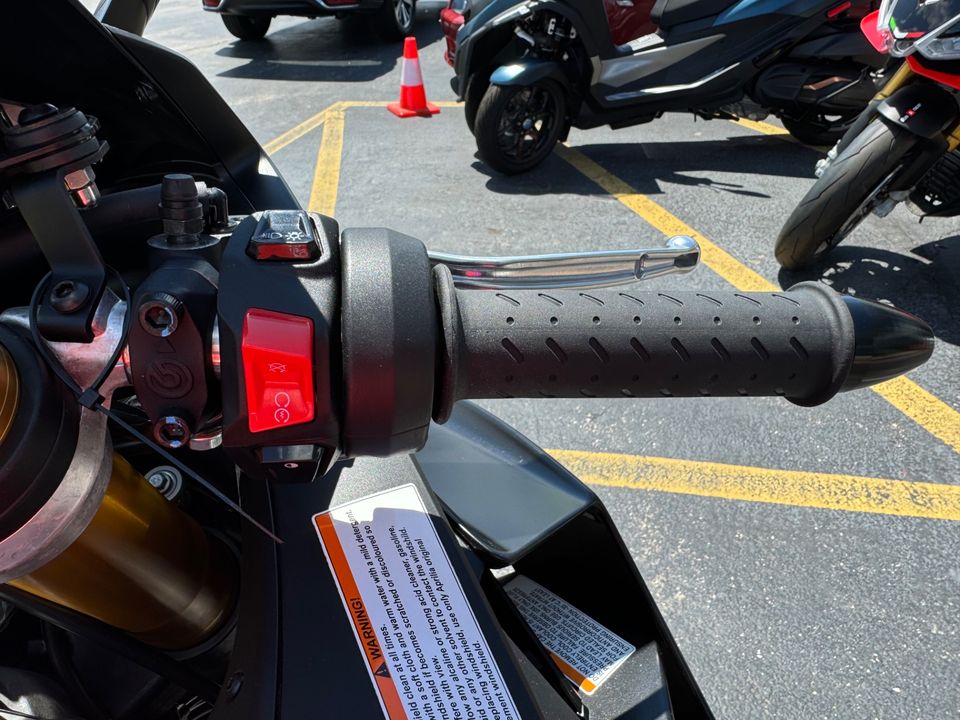 2024 APRILIA RSV4