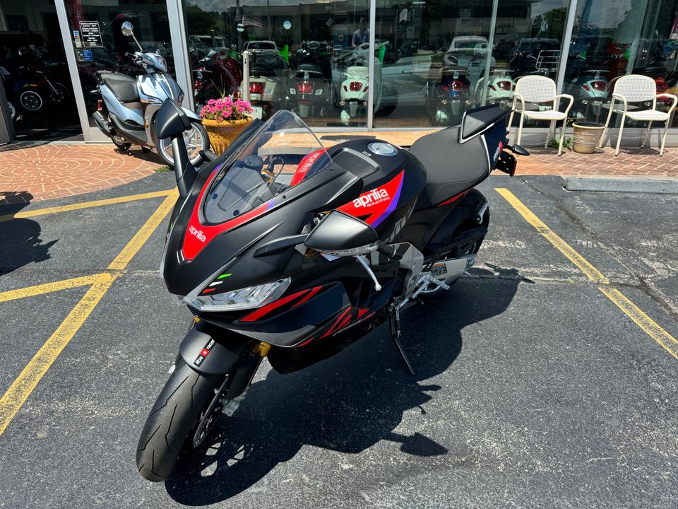 2024 APRILIA RSV4