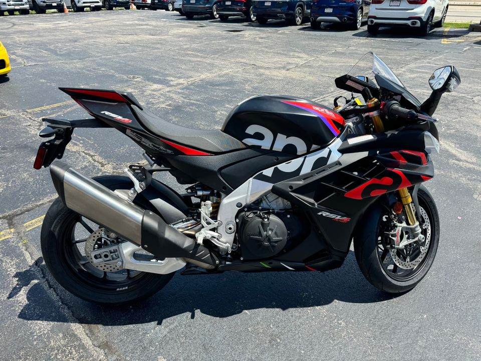 2024 APRILIA RSV4