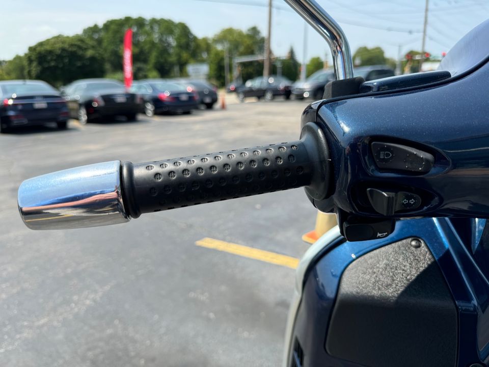 2007 VESPA GT 200