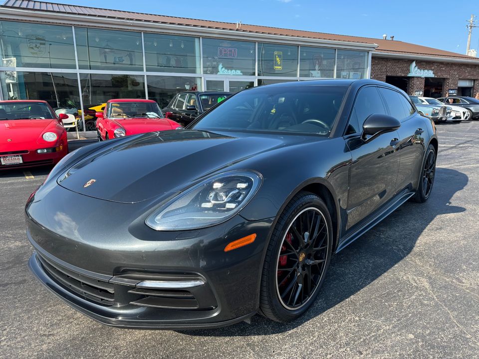 2018 Porsche Panamera