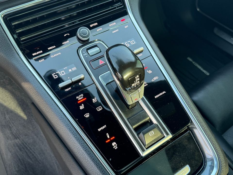 2018 Porsche Panamera