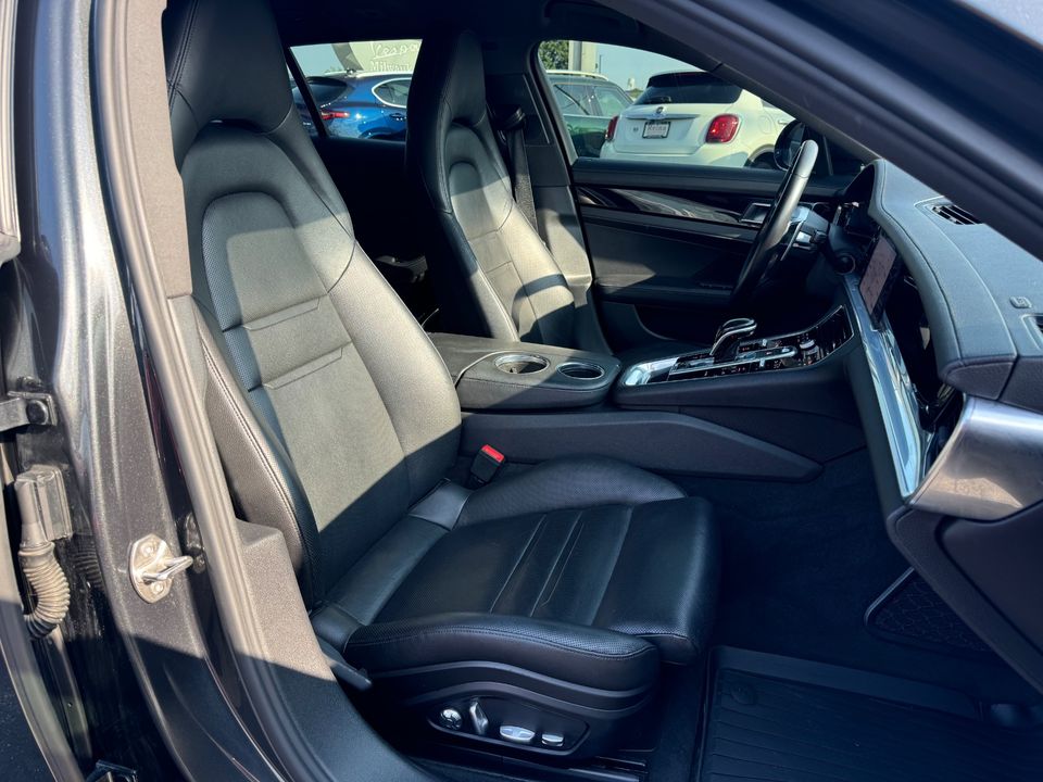 2018 Porsche Panamera