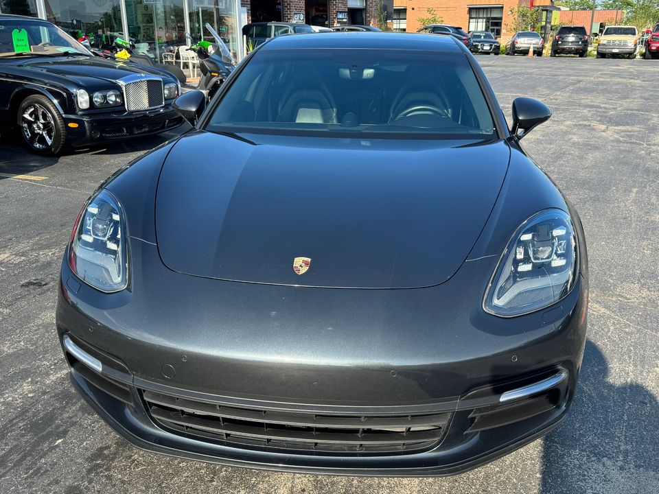 2018 Porsche Panamera