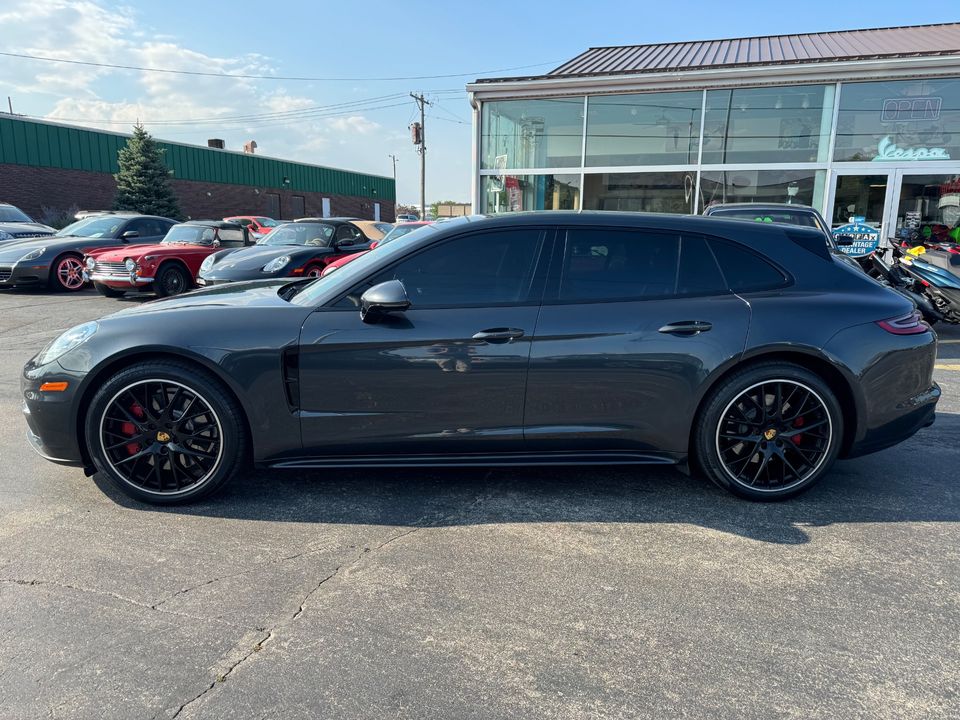 2018 Porsche Panamera