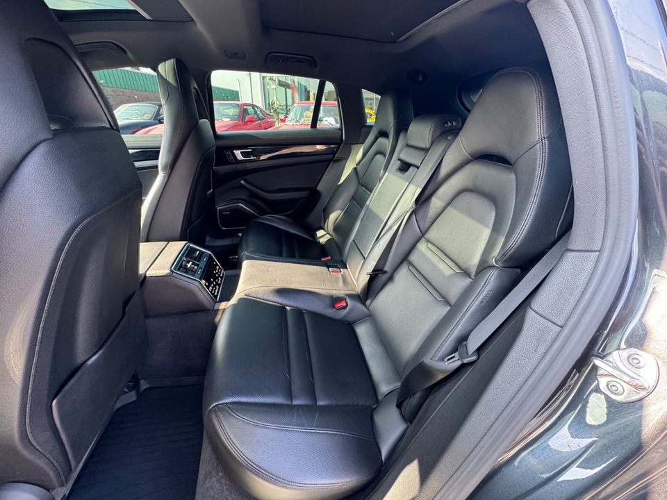 2018 Porsche Panamera