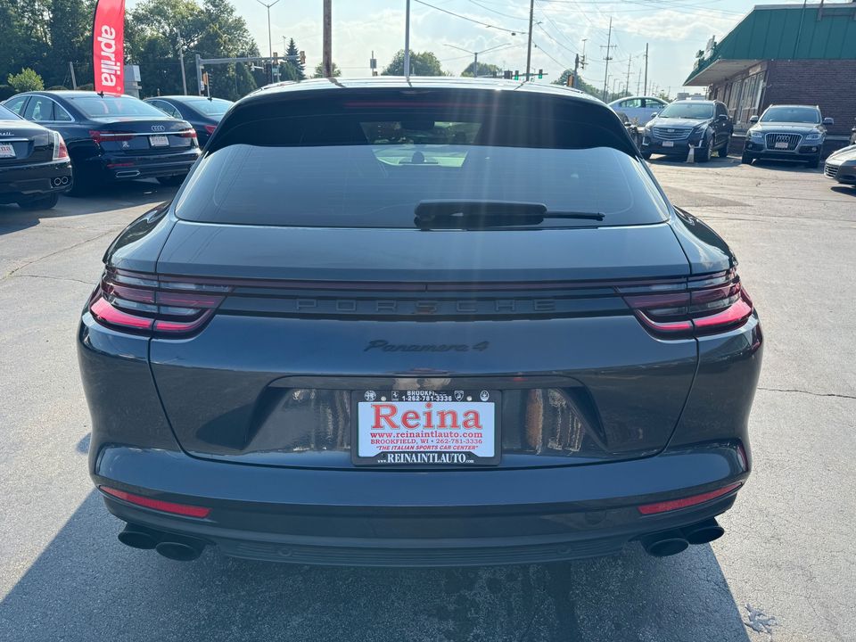 2018 Porsche Panamera