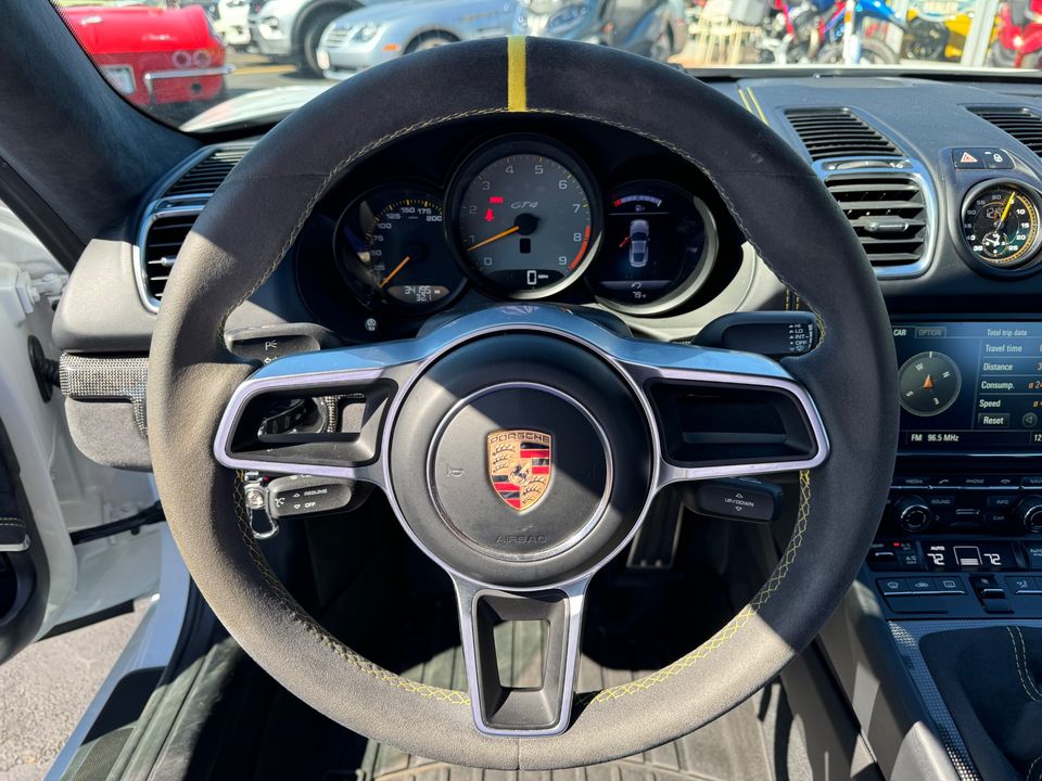 2016 Porsche Cayman