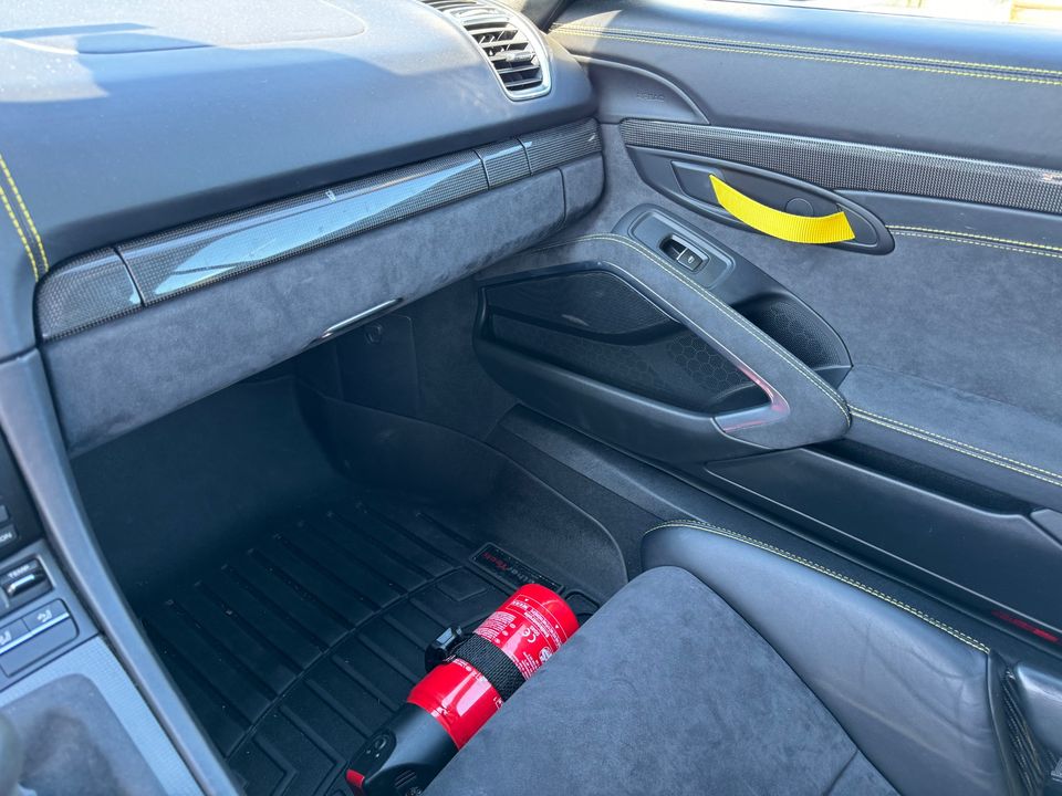 2016 Porsche Cayman