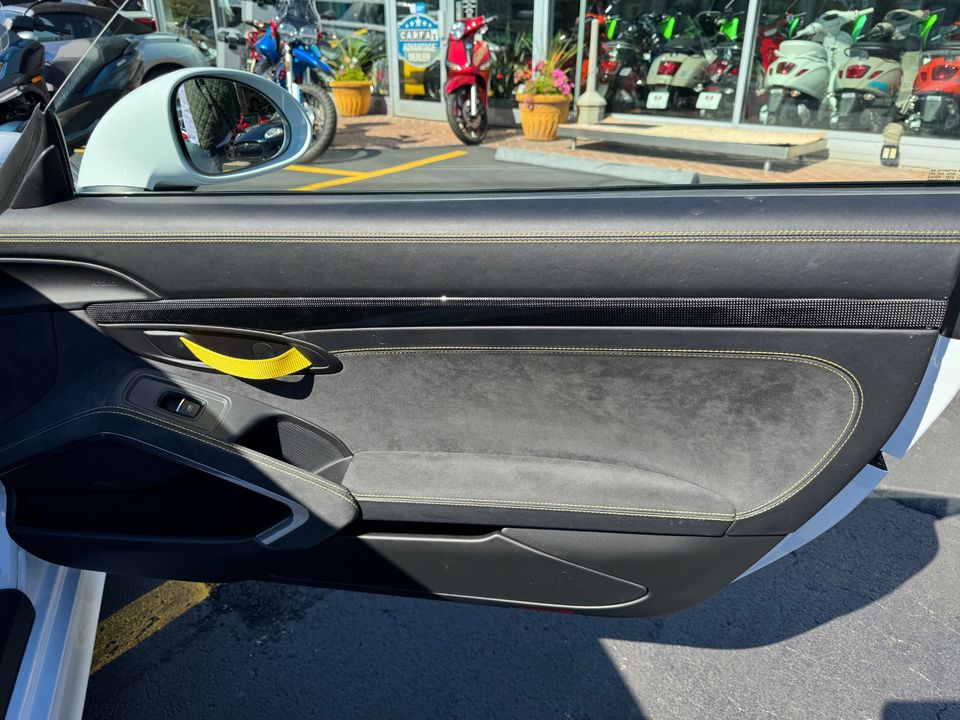 2016 Porsche Cayman