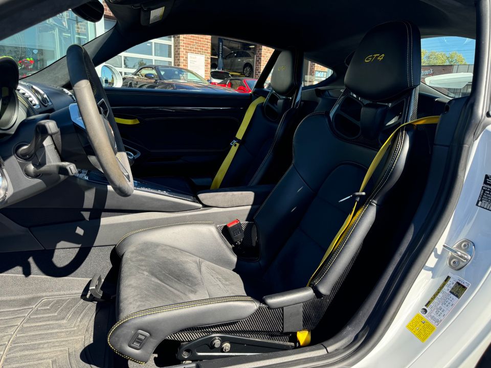 2016 Porsche Cayman