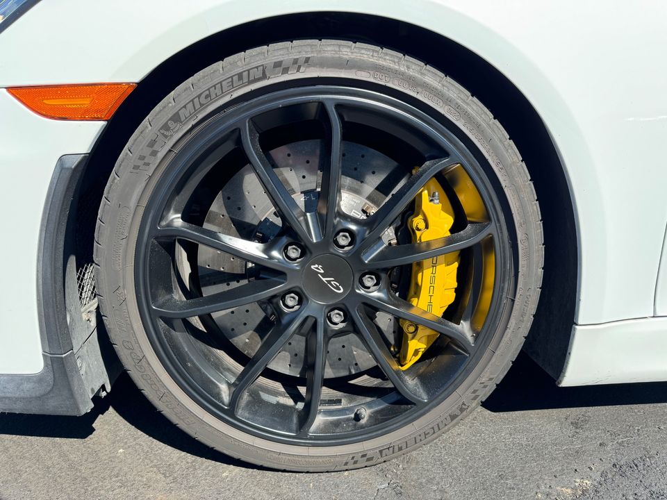 2016 Porsche Cayman