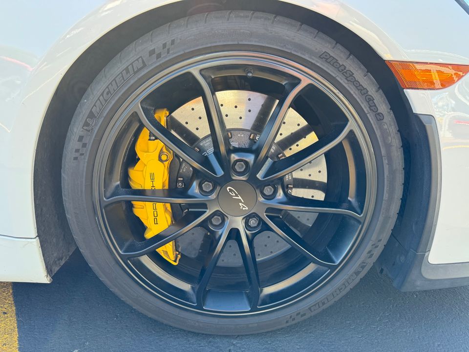 2016 Porsche Cayman