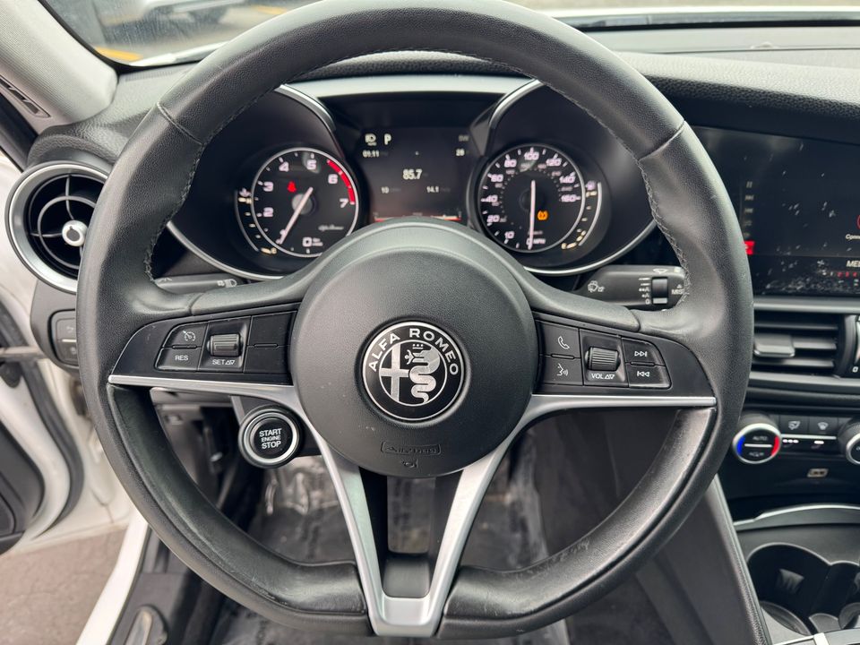 2017 Alfa Romeo Giulia AWD