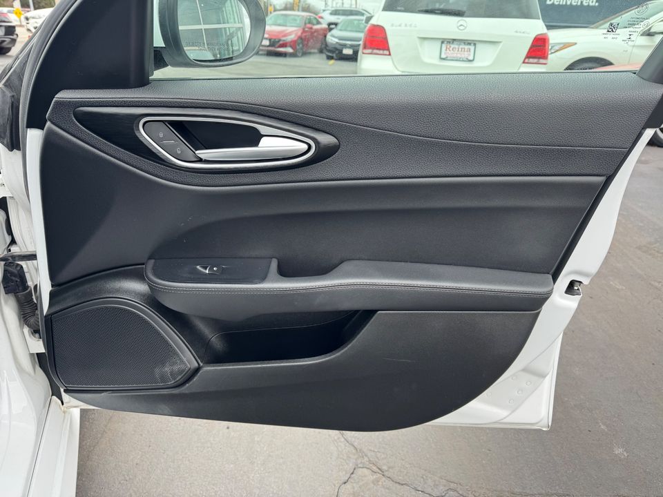 2017 Alfa Romeo Giulia AWD
