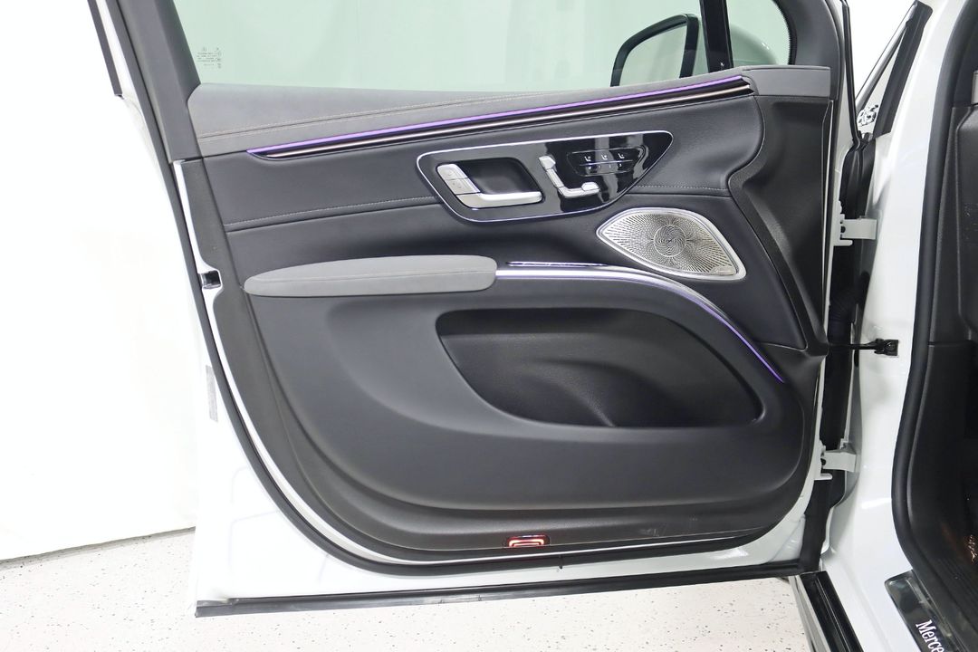 2023 Mercedes-Benz EQS