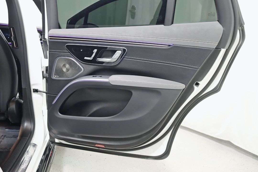 2023 Mercedes-Benz EQS