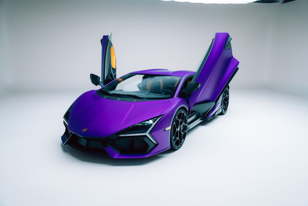 2024 Lamborghini Revuelto