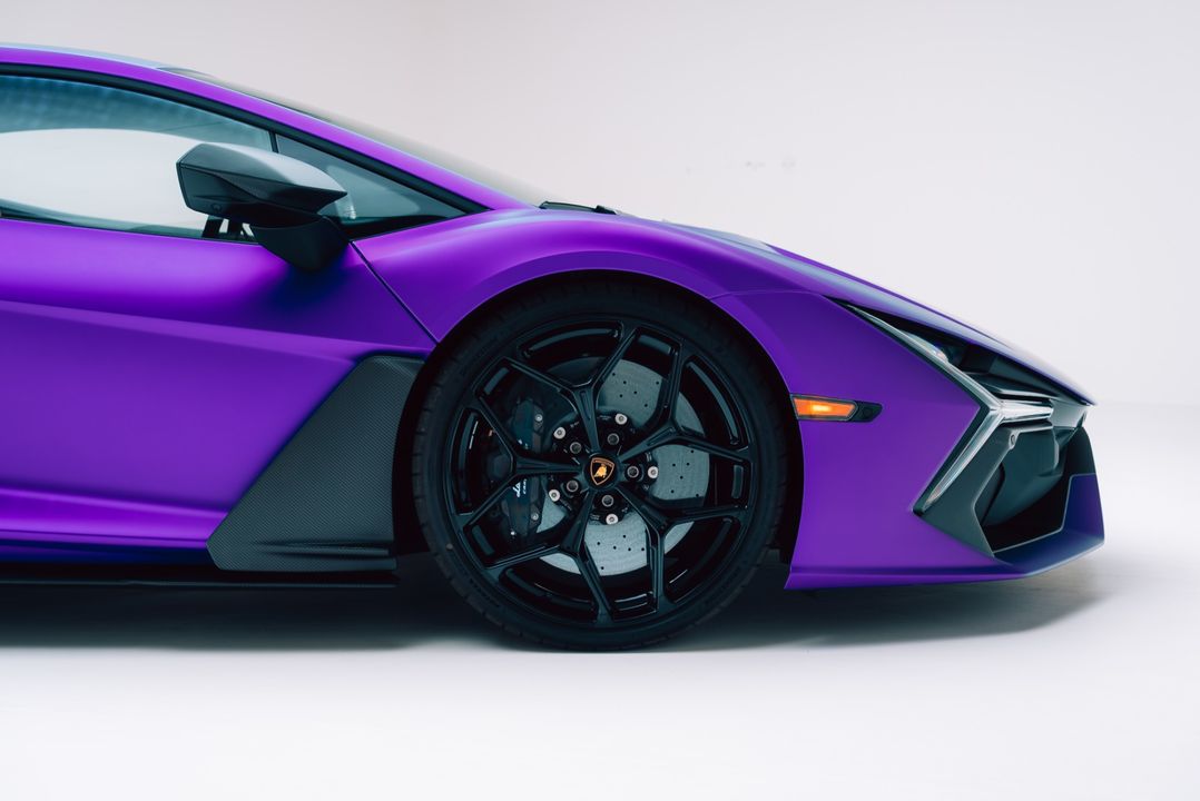 2024 Lamborghini Revuelto