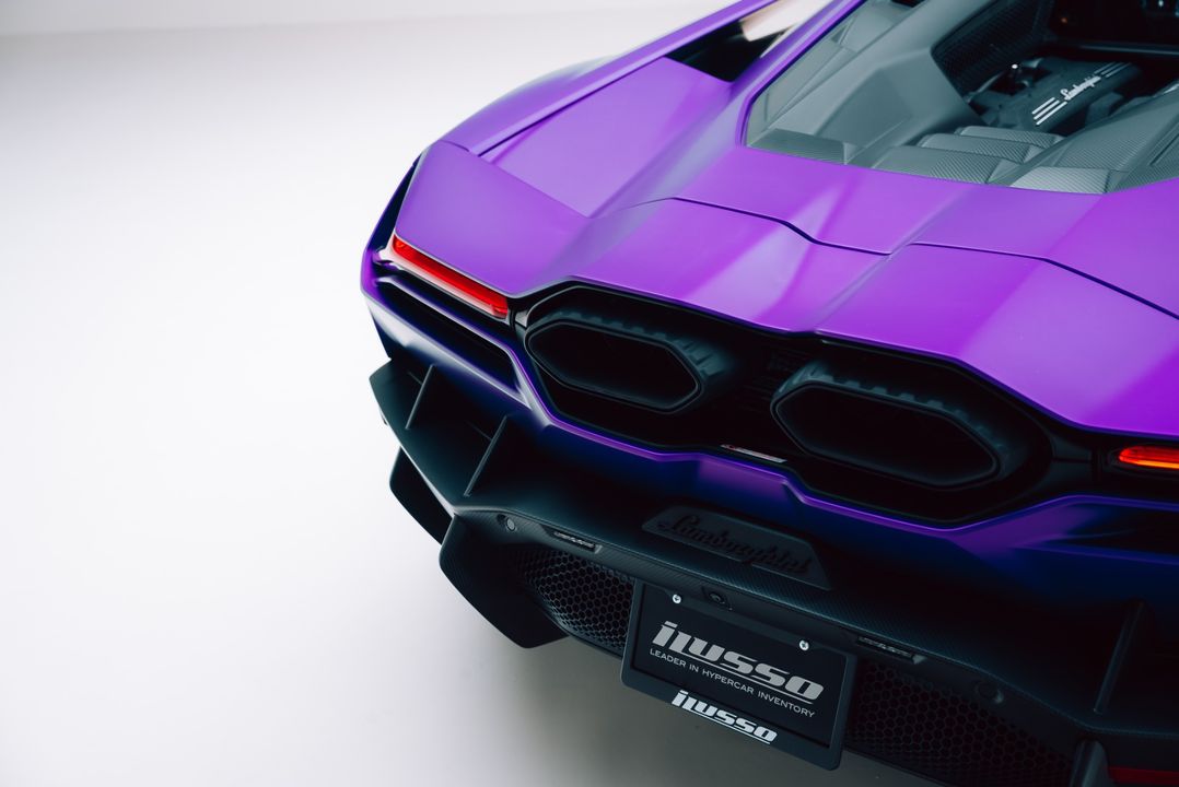 2024 Lamborghini Revuelto