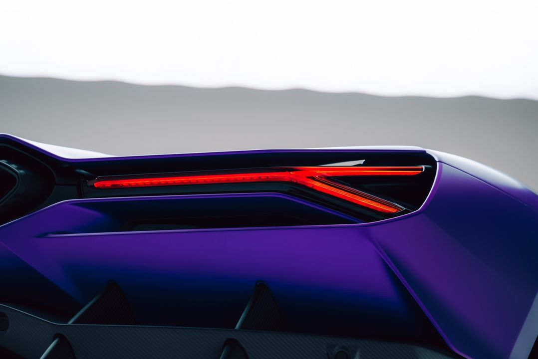 2024 Lamborghini Revuelto