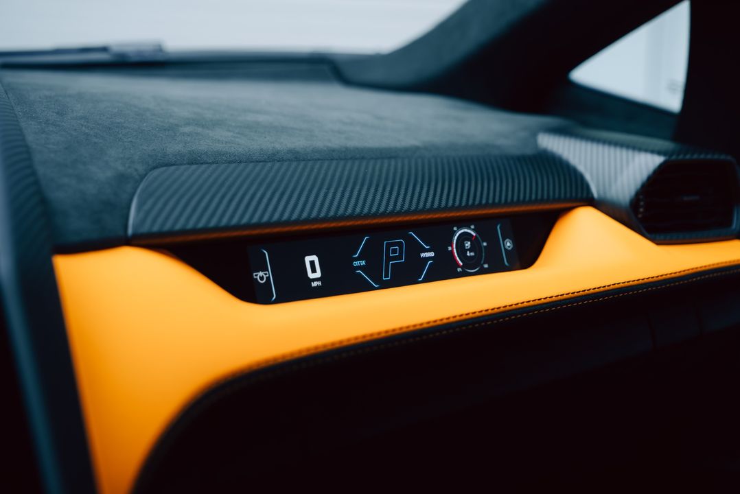 2024 Lamborghini Revuelto