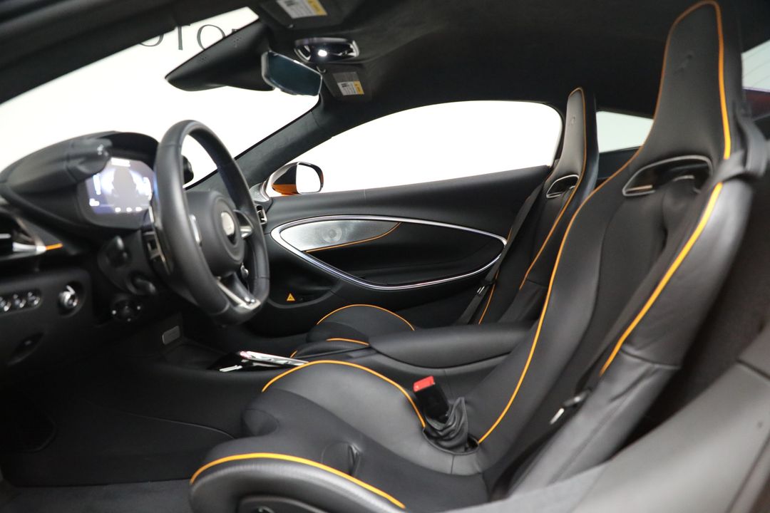 2024 McLaren Artura