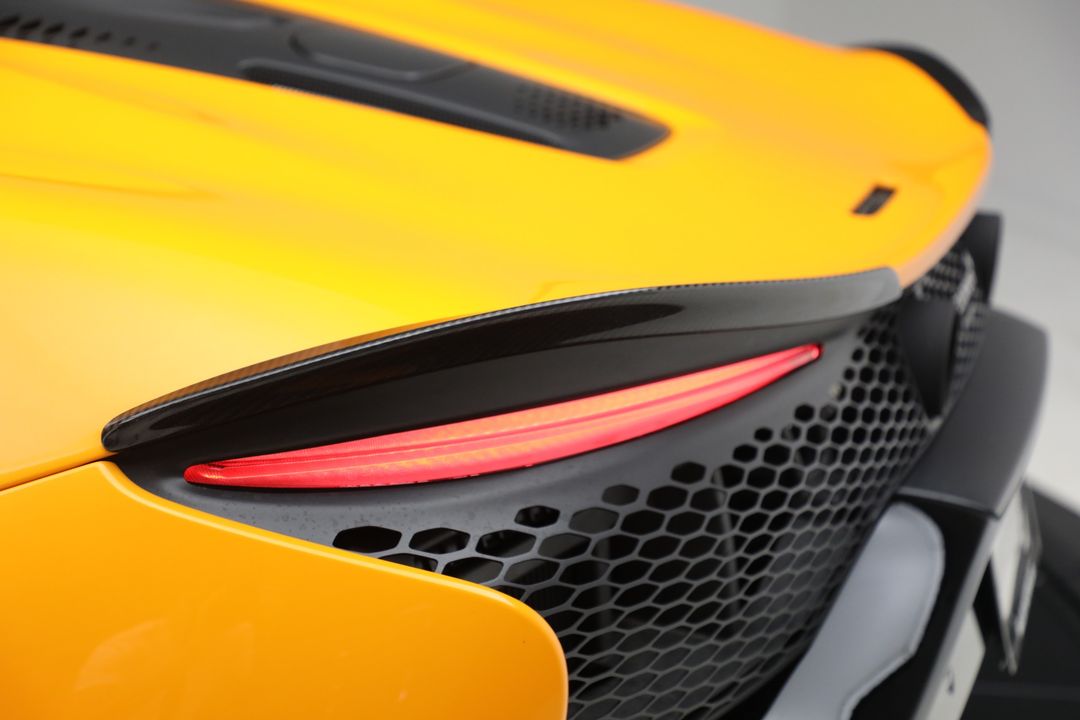 2024 McLaren Artura