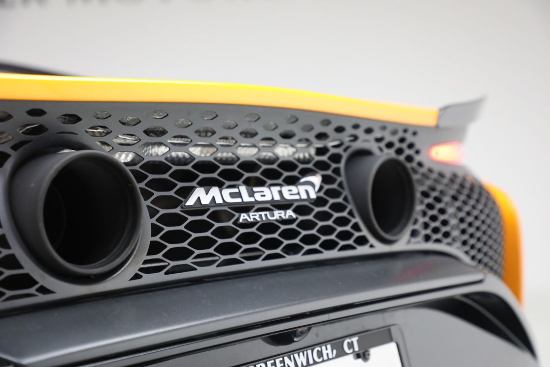 2024 McLaren Artura